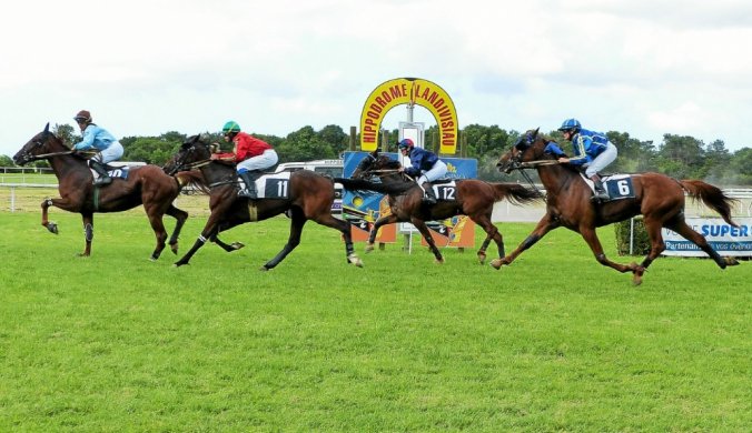 paris sur les courses de chevaux internationales
