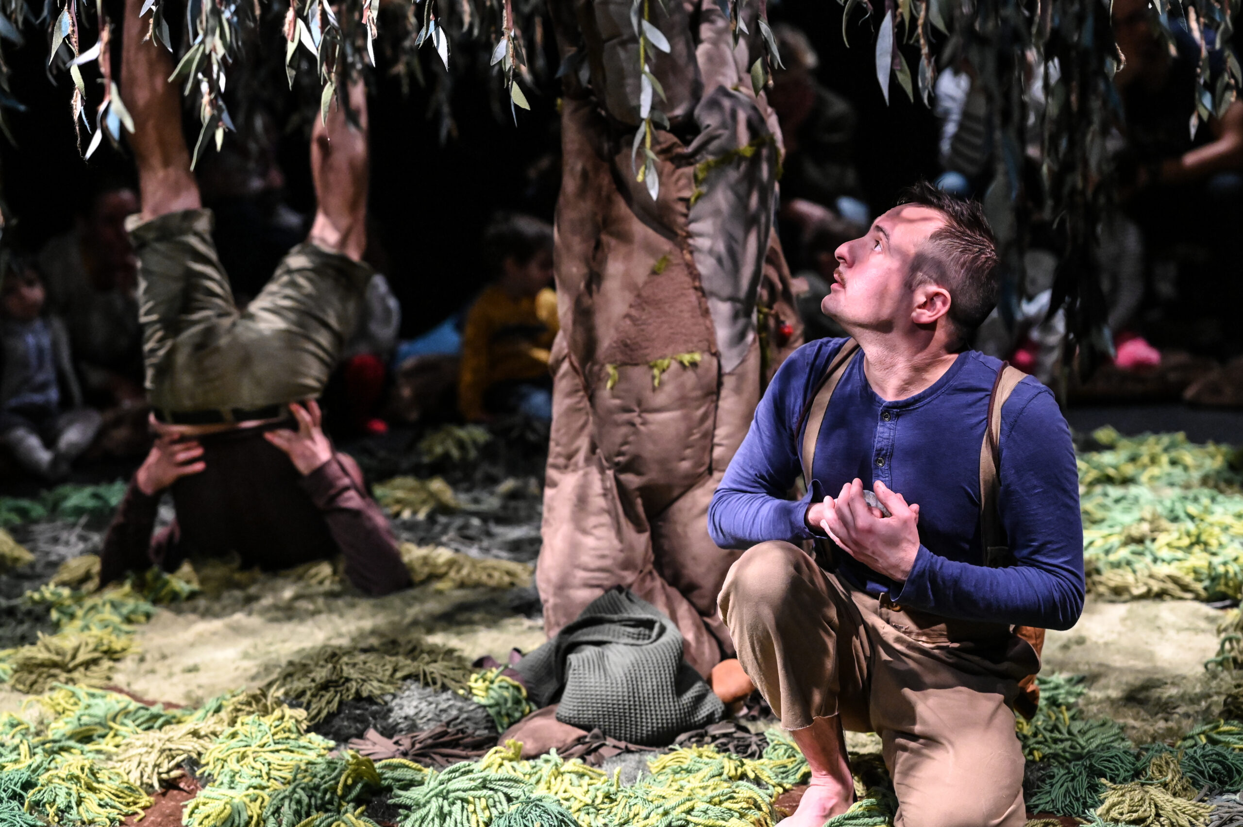 Photo _Sous l_arbre_ 2 (Crédits Virginie Meigné)